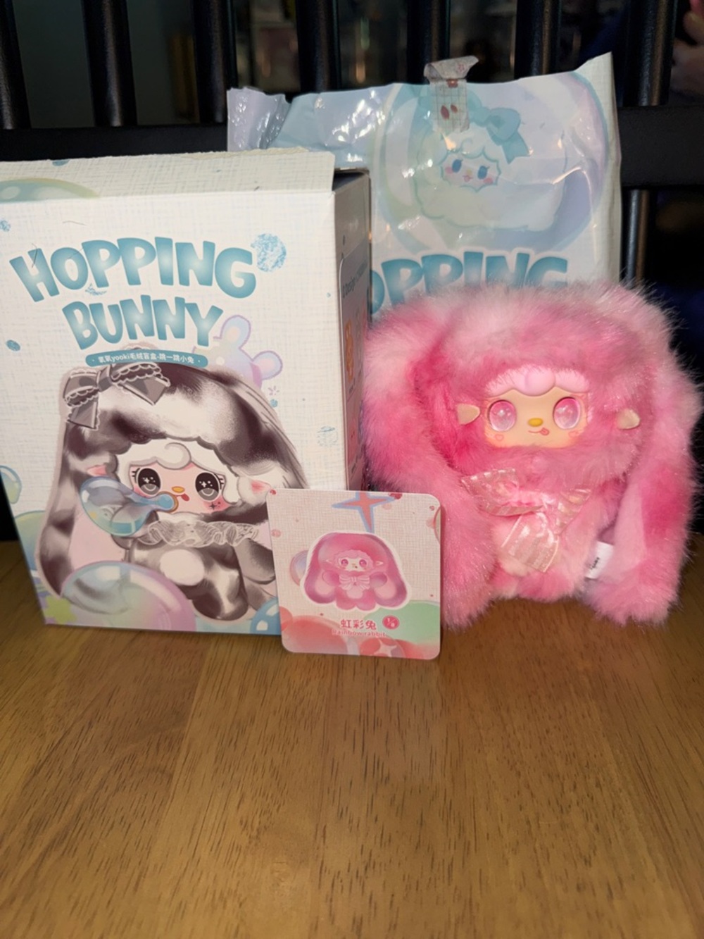 Yooki Hopping Bunny - Rainbow Rabbit
